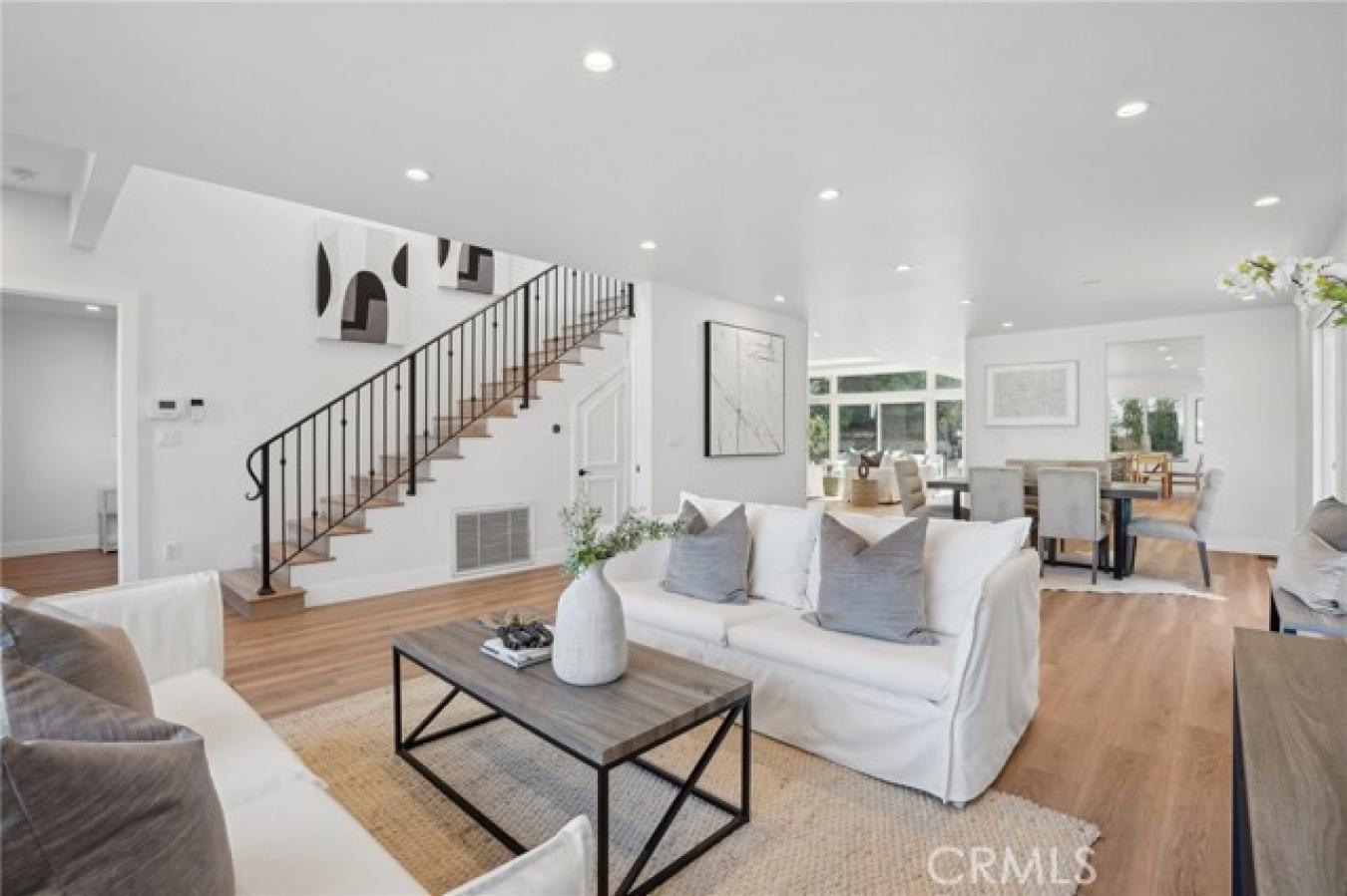 Manhattan Beach, California, 90266, United States, 4 Bedrooms Bedrooms, ,5 BathroomsBathrooms,Residential,For Sale,1859214