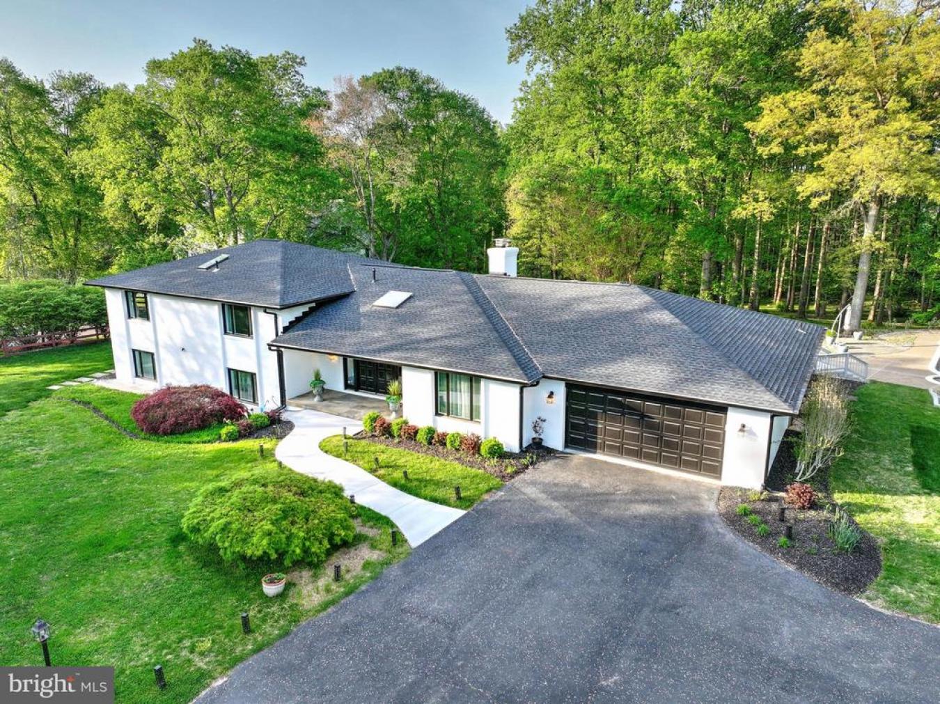 Great Falls, Virginia, 22066, United States, 5 Bedrooms Bedrooms, ,3 BathroomsBathrooms,Residential,For Sale,1859212 Great Falls, Virginia, 22066, United States, 5 Bedrooms Bedrooms, ,3 BathroomsBathrooms,Residential,For Sale,1859212