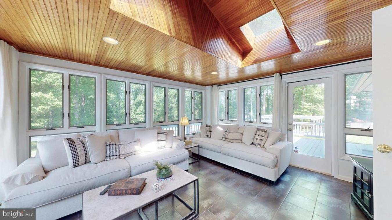 Great Falls, Virginia, 22066, United States, 5 Bedrooms Bedrooms, ,3 BathroomsBathrooms,Residential,For Sale,1859212