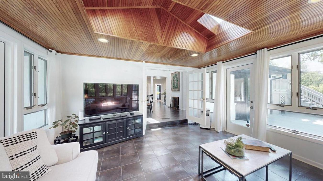 Great Falls, Virginia, 22066, United States, 5 Bedrooms Bedrooms, ,3 BathroomsBathrooms,Residential,For Sale,1859212