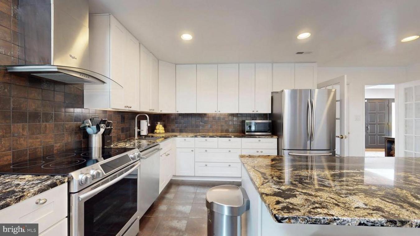 Great Falls, Virginia, 22066, United States, 5 Bedrooms Bedrooms, ,3 BathroomsBathrooms,Residential,For Sale,1859212