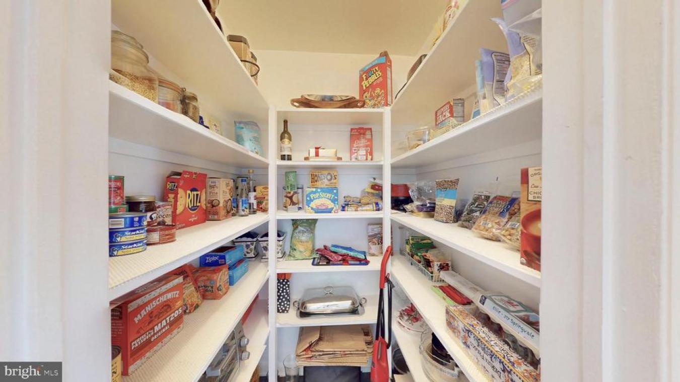 Great Falls, Virginia, 22066, United States, 5 Bedrooms Bedrooms, ,3 BathroomsBathrooms,Residential,For Sale,1859212