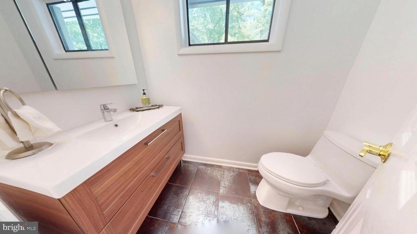 Great Falls, Virginia, 22066, United States, 5 Bedrooms Bedrooms, ,3 BathroomsBathrooms,Residential,For Sale,1859212