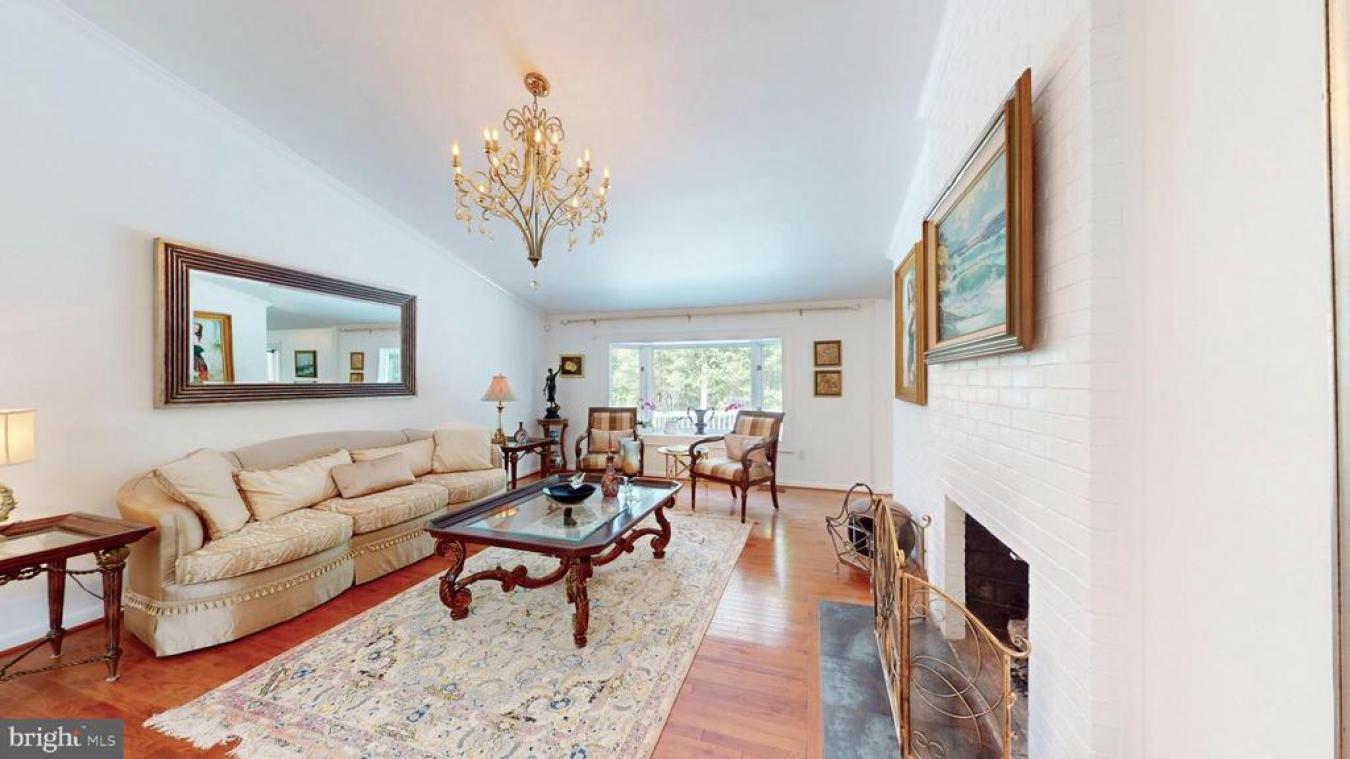 Great Falls, Virginia, 22066, United States, 5 Bedrooms Bedrooms, ,3 BathroomsBathrooms,Residential,For Sale,1859212