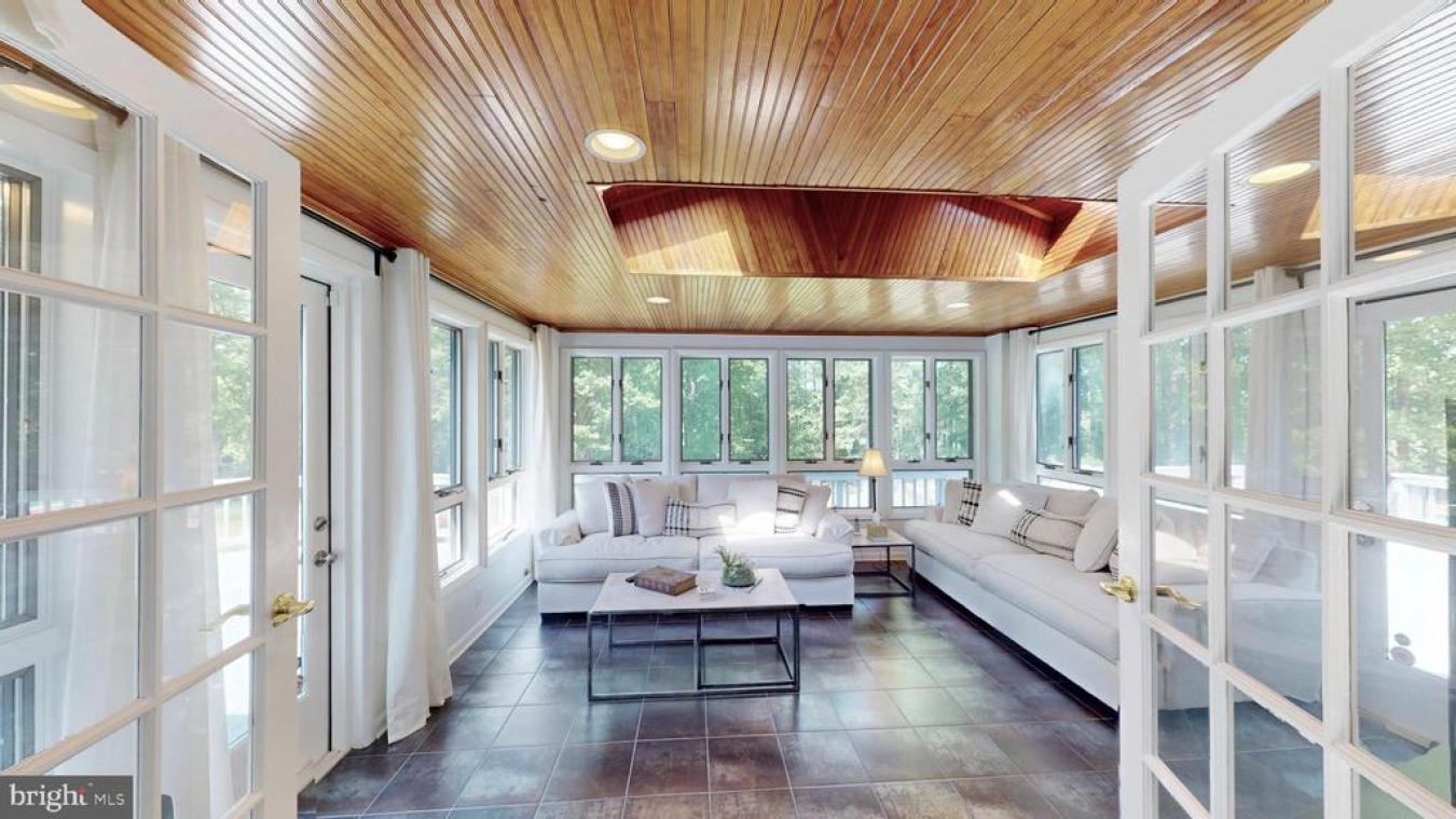 Great Falls, Virginia, 22066, United States, 5 Bedrooms Bedrooms, ,3 BathroomsBathrooms,Residential,For Sale,1859212