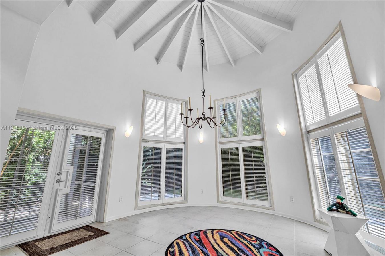 Coral Gables, Florida, 33134, United States, 3 Bedrooms Bedrooms, ,3 BathroomsBathrooms,Residential,For Sale,1858424