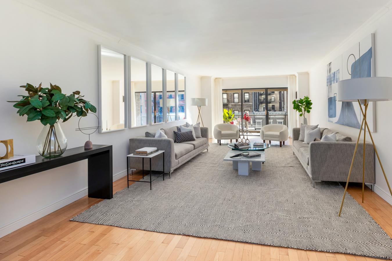 New York, New York, 10022, United States, 4 Bedrooms Bedrooms, ,4 BathroomsBathrooms,Residential,For Sale,1941569