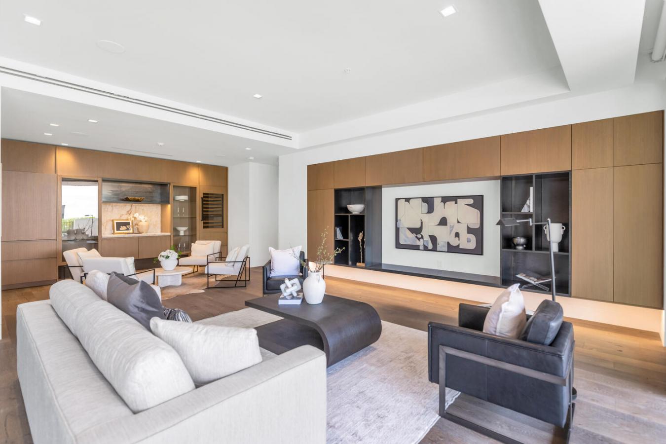 Paradise Valley, Arizona, 85253, United States, 3 Bedrooms Bedrooms, ,3 BathroomsBathrooms,Residential,For Sale,1858410