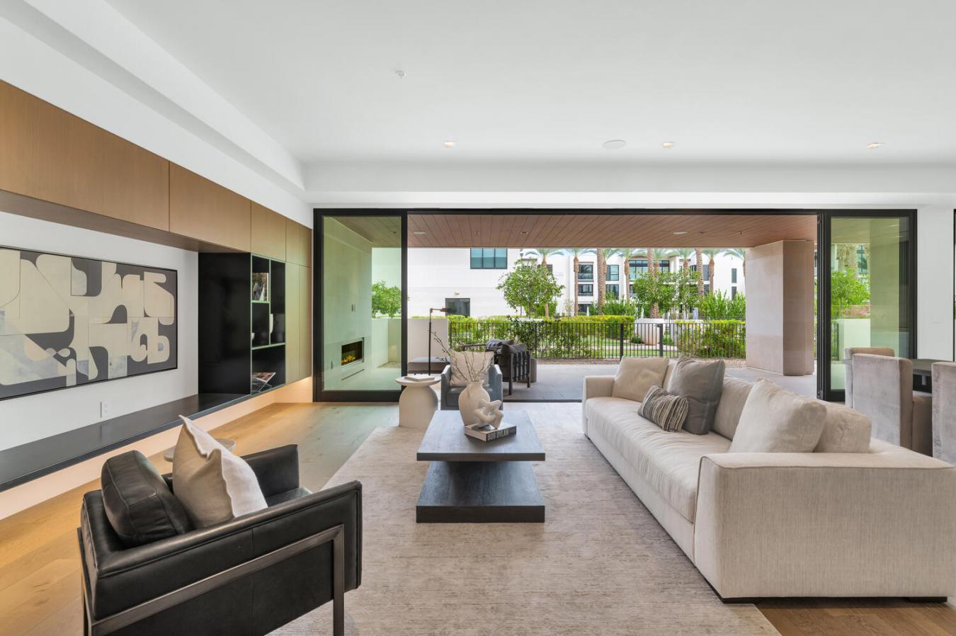 Paradise Valley, Arizona, 85253, United States, 3 Bedrooms Bedrooms, ,3 BathroomsBathrooms,Residential,For Sale,1858410