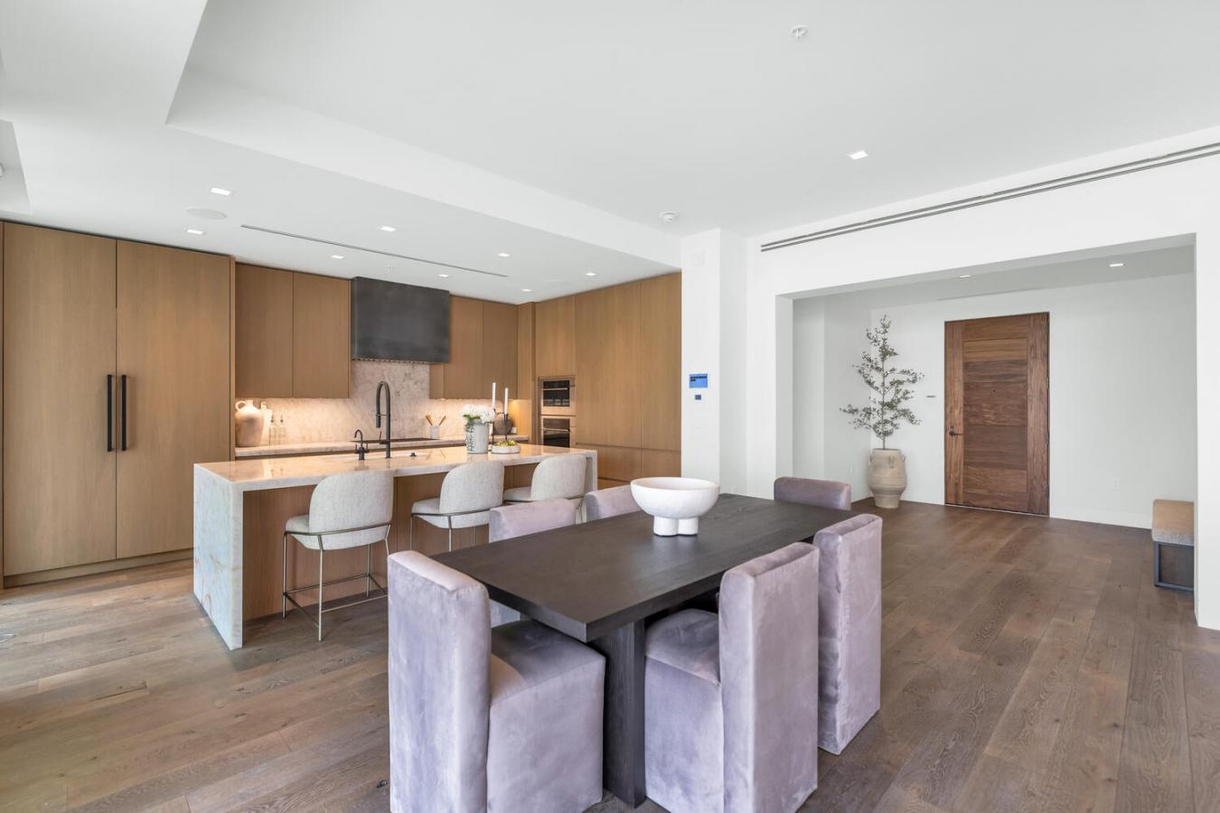 Paradise Valley, Arizona, 85253, United States, 3 Bedrooms Bedrooms, ,3 BathroomsBathrooms,Residential,For Sale,1858410