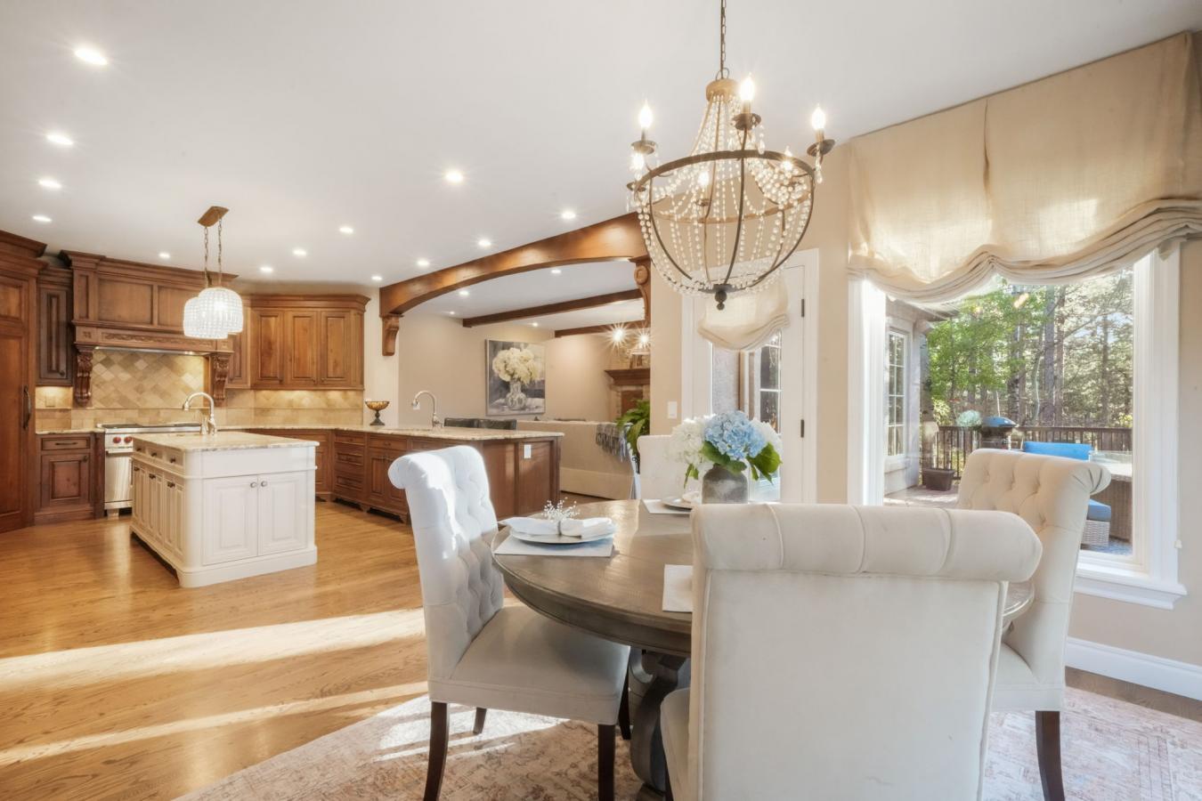 Colorado Springs, El Paso, 80908, United States, 5 Bedrooms Bedrooms, ,4 BathroomsBathrooms,Residential,For Sale,1880128