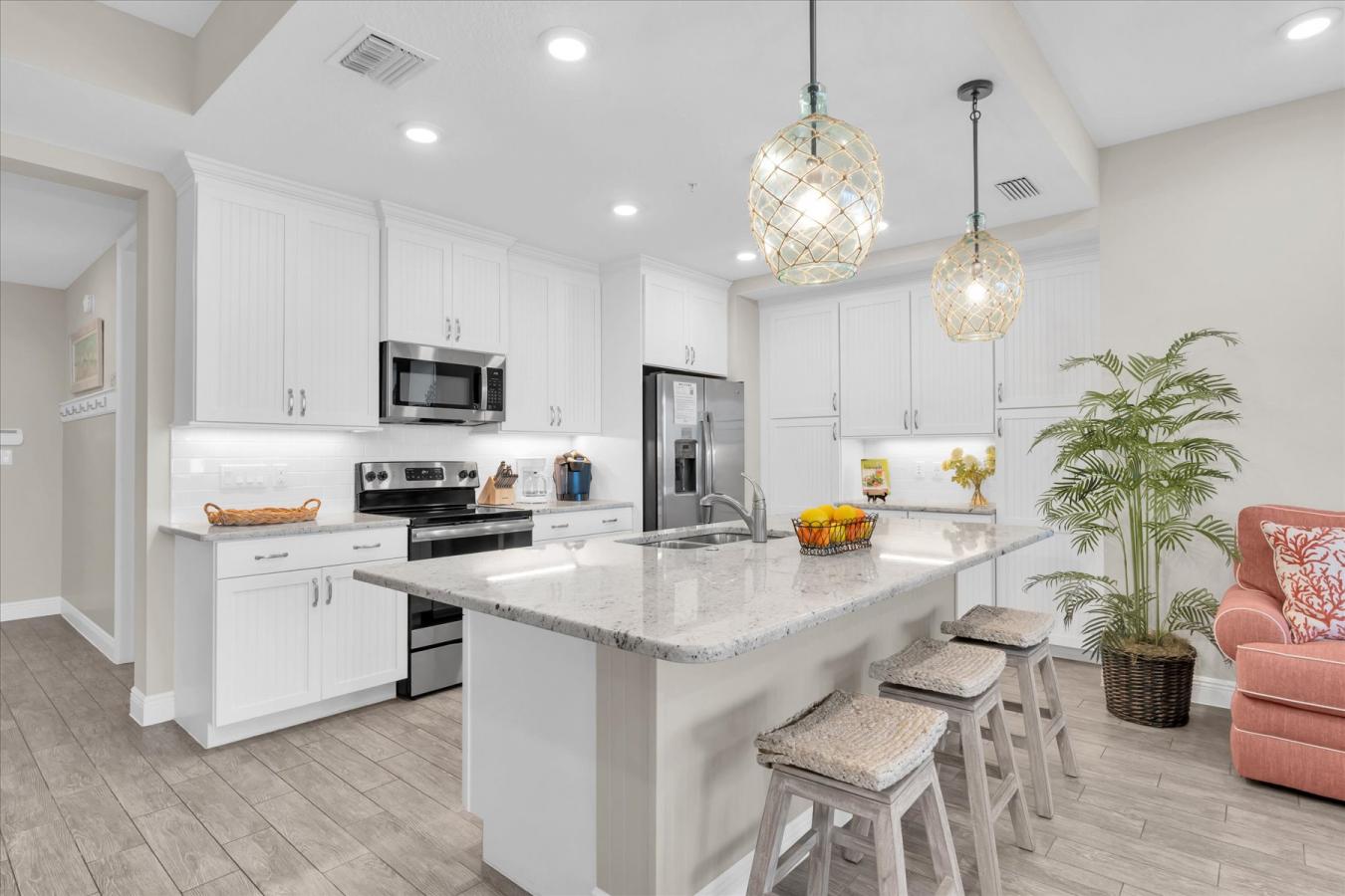 Bradenton, Manatee, 34209, United States, 3 Bedrooms Bedrooms, ,3 BathroomsBathrooms,Residential,For Sale,1859203