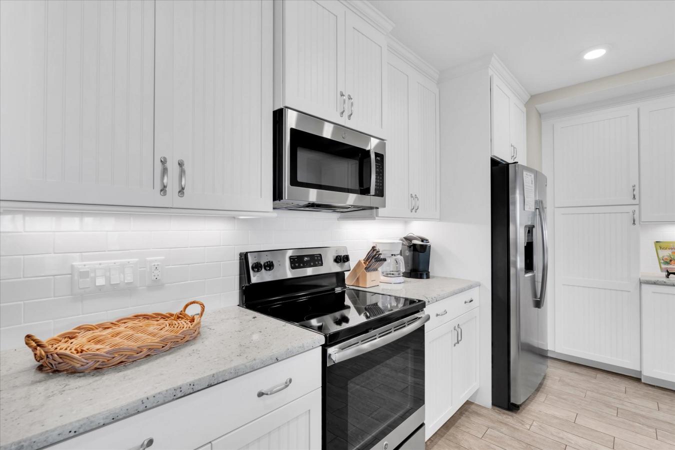 Bradenton, Manatee, 34209, United States, 3 Bedrooms Bedrooms, ,3 BathroomsBathrooms,Residential,For Sale,1859203