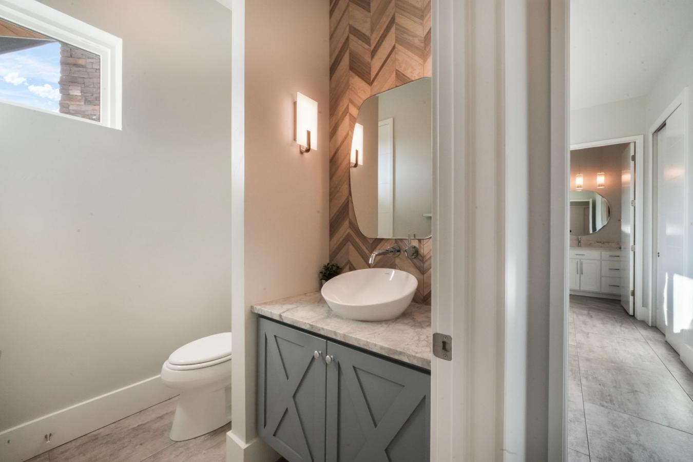 Colorado Springs, El Paso, 80908, United States, 6 Bedrooms Bedrooms, ,6 BathroomsBathrooms,Residential,For Sale,1880127