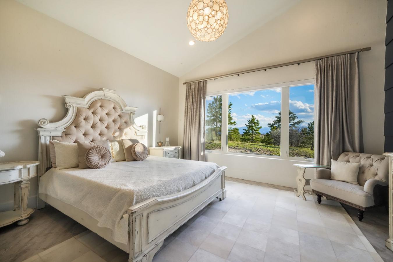 Colorado Springs, El Paso, 80908, United States, 6 Bedrooms Bedrooms, ,6 BathroomsBathrooms,Residential,For Sale,1880127