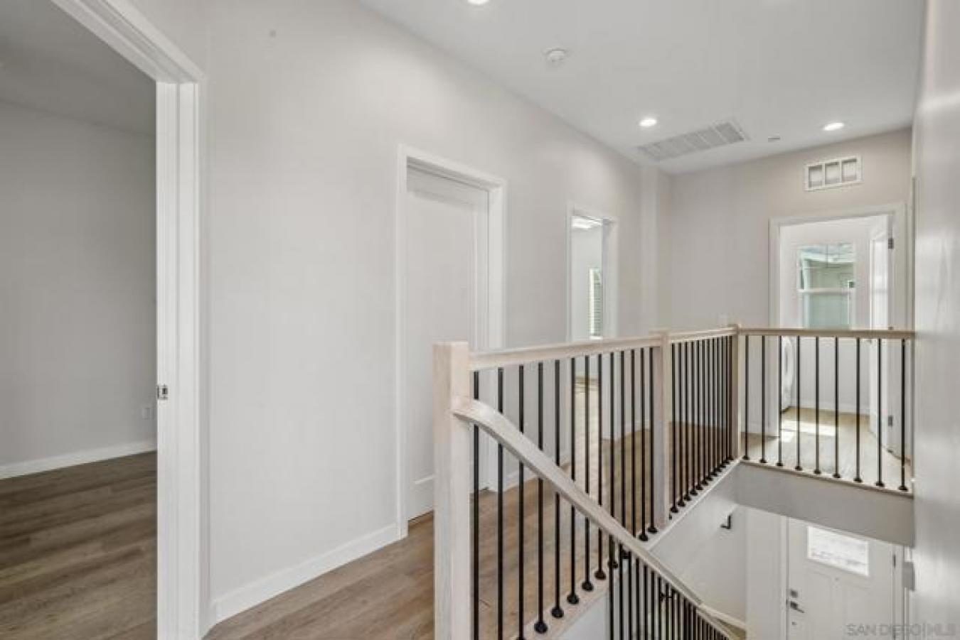 Imperial Beach, California, 91932, United States, 3 Bedrooms Bedrooms, ,2 BathroomsBathrooms,Residential,For Sale,1859202