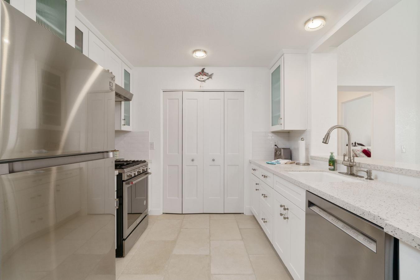 Oxnard, California, 93035, United States, 2 Bedrooms Bedrooms, ,2 BathroomsBathrooms,Residential,For Sale,1860203