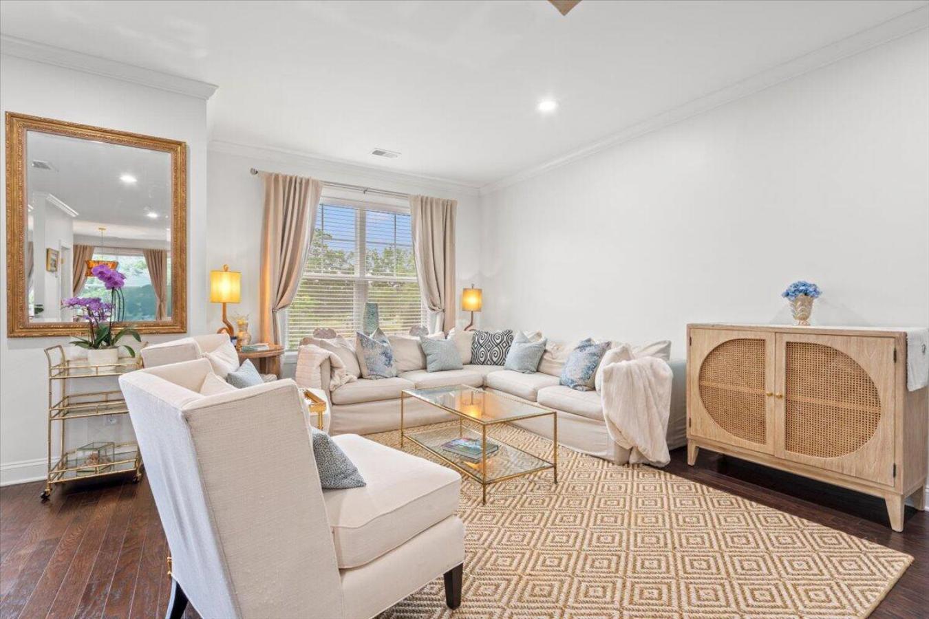 Mount Pleasant, South Carolina, 29466, United States, 3 Bedrooms Bedrooms, ,2 BathroomsBathrooms,Residential,For Sale,1860201