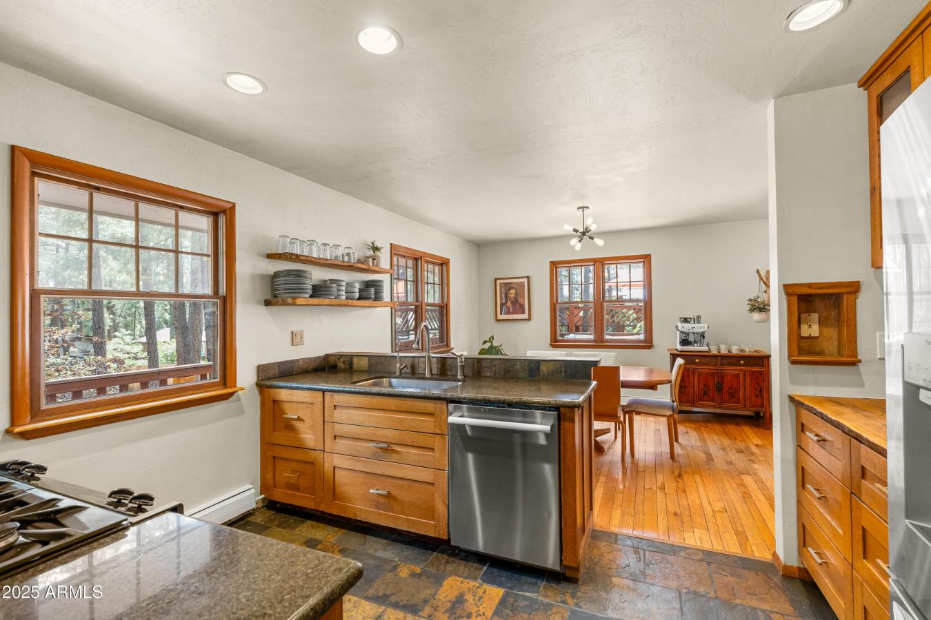 Flagstaff, Coconino, 86005, United States, 4 Bedrooms Bedrooms, ,3 BathroomsBathrooms,Residential,For Sale,1860198