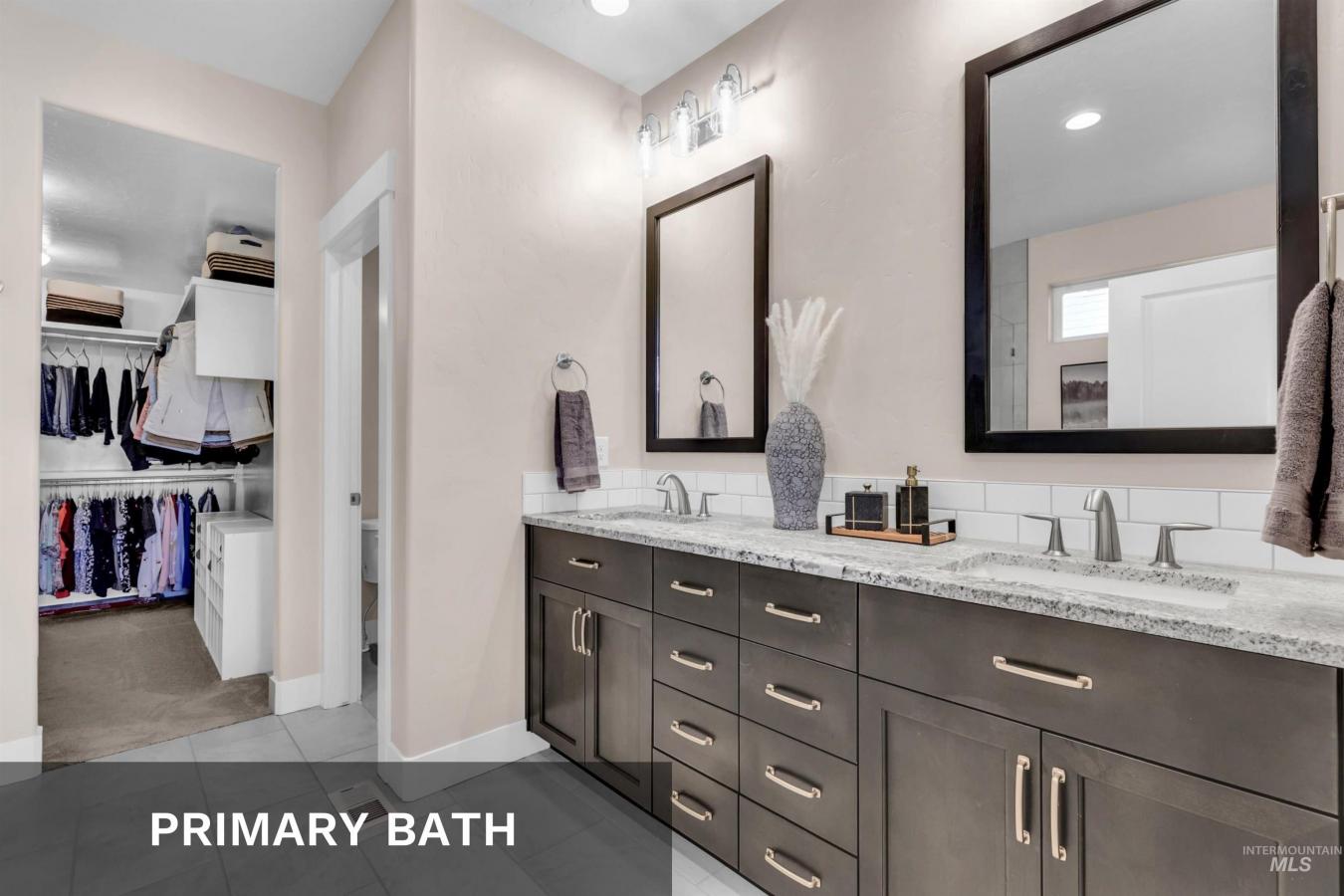 Star, Idaho, 83669-6412, United States, 5 Bedrooms Bedrooms, ,3 BathroomsBathrooms,Residential,For Sale,1860196