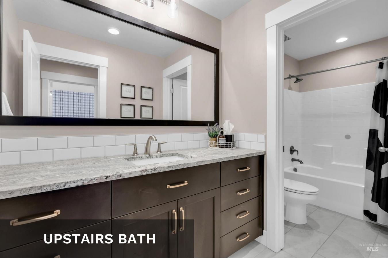 Star, Idaho, 83669-6412, United States, 5 Bedrooms Bedrooms, ,3 BathroomsBathrooms,Residential,For Sale,1860196