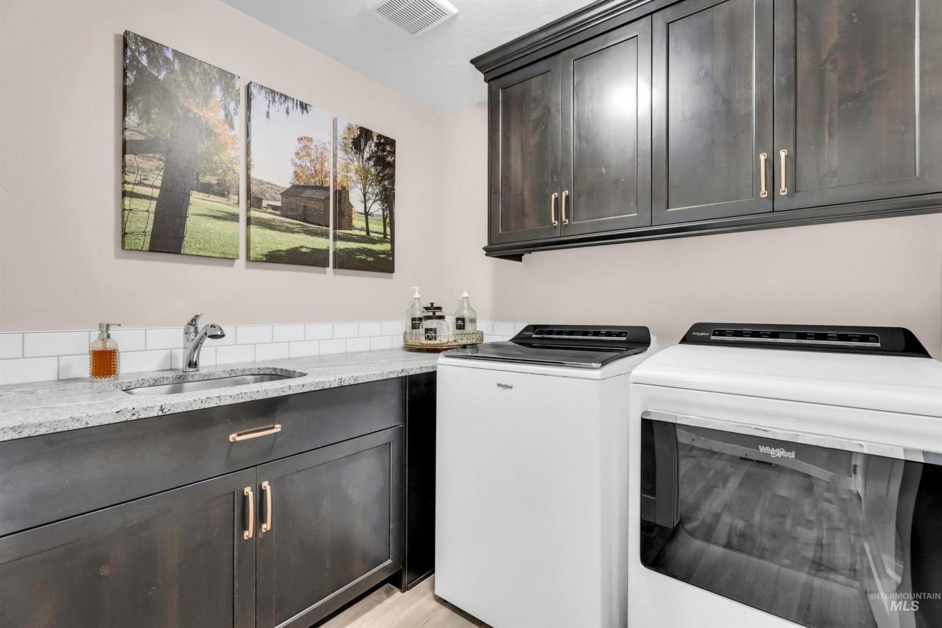 Star, Idaho, 83669-6412, United States, 5 Bedrooms Bedrooms, ,3 BathroomsBathrooms,Residential,For Sale,1860196