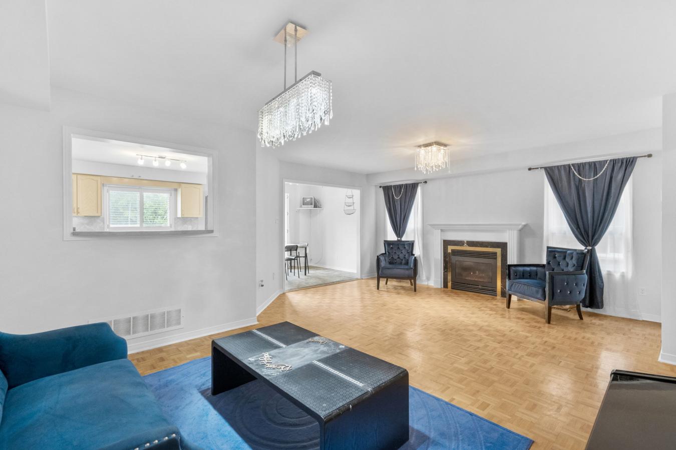 Richmond Hill, ON, L4S1V7, Canada, 3 Bedrooms Bedrooms, ,3 BathroomsBathrooms,Residential,For Sale,1860194