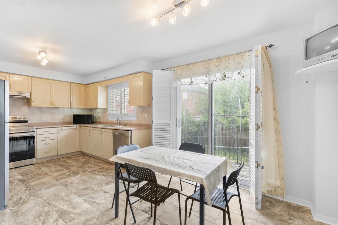 Richmond Hill, ON, L4S1V7, Canada, 3 Bedrooms Bedrooms, ,3 BathroomsBathrooms,Residential,For Sale,1860194