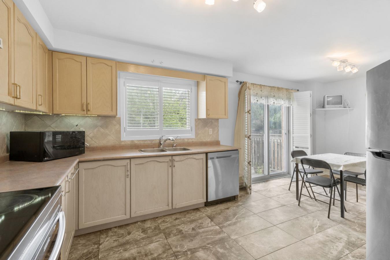 Richmond Hill, ON, L4S1V7, Canada, 3 Bedrooms Bedrooms, ,3 BathroomsBathrooms,Residential,For Sale,1860194 Richmond Hill, ON, L4S1V7, Canada, 3 Bedrooms Bedrooms, ,3 BathroomsBathrooms,Residential,For Sale,1860194