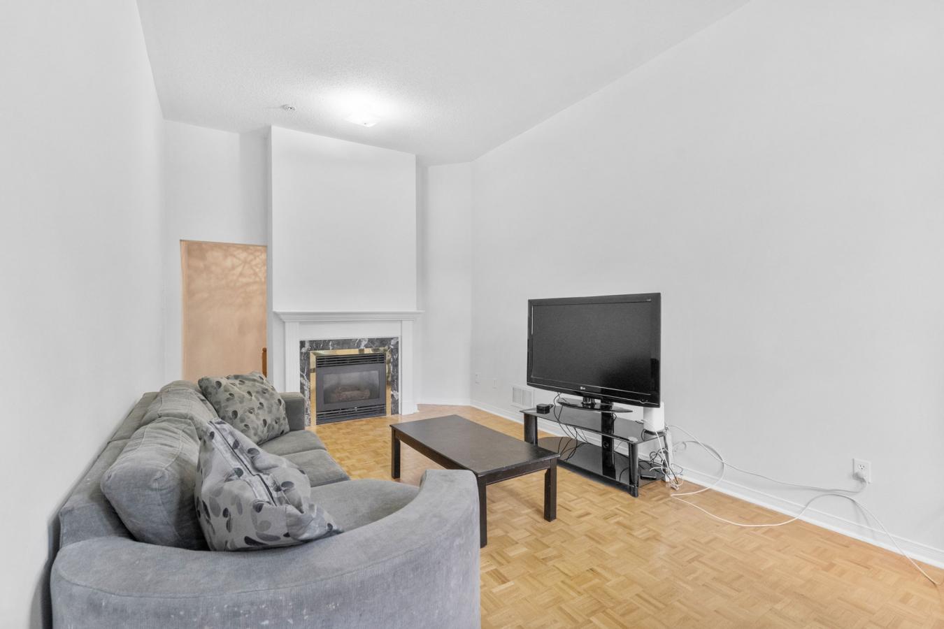 Richmond Hill, ON, L4S1V7, Canada, 3 Bedrooms Bedrooms, ,3 BathroomsBathrooms,Residential,For Sale,1860194