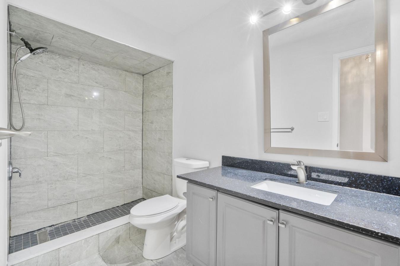 Richmond Hill, ON, L4S1V7, Canada, 3 Bedrooms Bedrooms, ,3 BathroomsBathrooms,Residential,For Sale,1860194