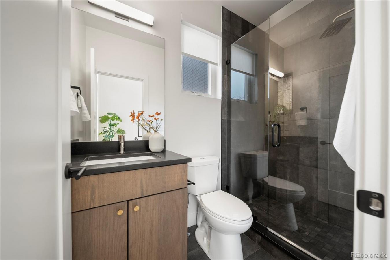 Denver, Denver, 80222, United States, 6 Bedrooms Bedrooms, ,5 BathroomsBathrooms,Residential,For Sale,1905288