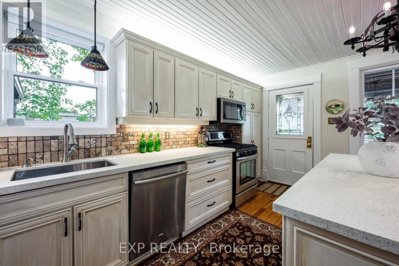 Orangeville, ON, L9W2G6, Canada, 5 Bedrooms Bedrooms, ,Residential,For Sale,1860188