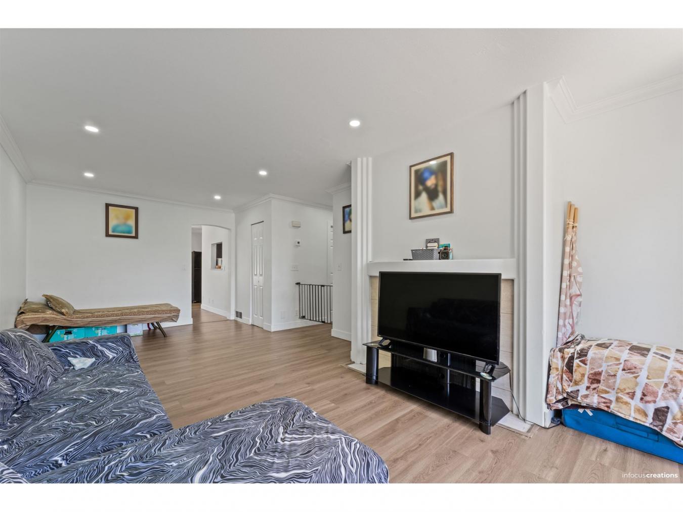 Surrey, BC, V3W1J5, Canada, 4 Bedrooms Bedrooms, ,Residential,For Sale,1862748