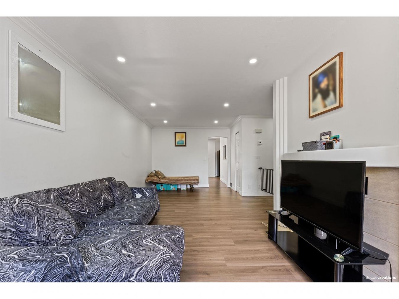 Surrey, BC, V3W1J5, Canada, 4 Bedrooms Bedrooms, ,Residential,For Sale,1862748