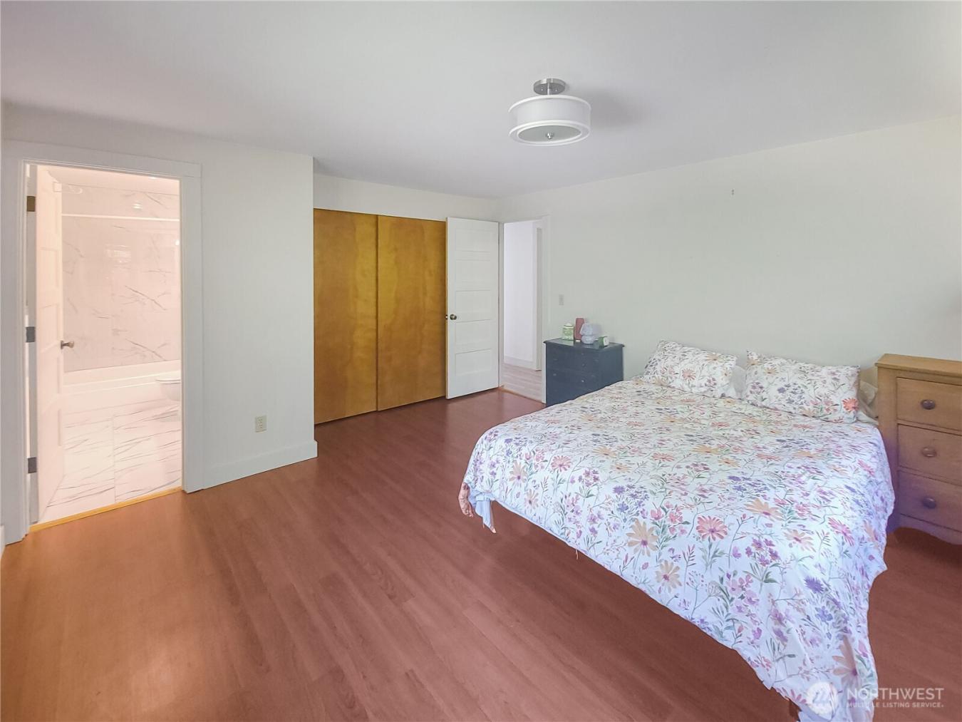 North Bend, Washington, 98045, United States, 3 Bedrooms Bedrooms, ,2 BathroomsBathrooms,Residential,For Sale,1862746