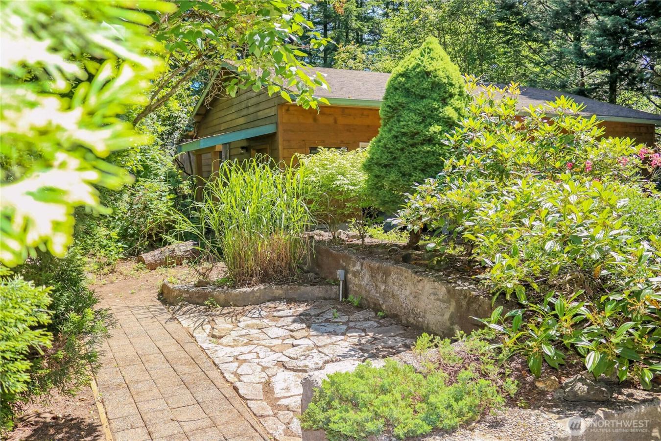 North Bend, Washington, 98045, United States, 3 Bedrooms Bedrooms, ,2 BathroomsBathrooms,Residential,For Sale,1862746