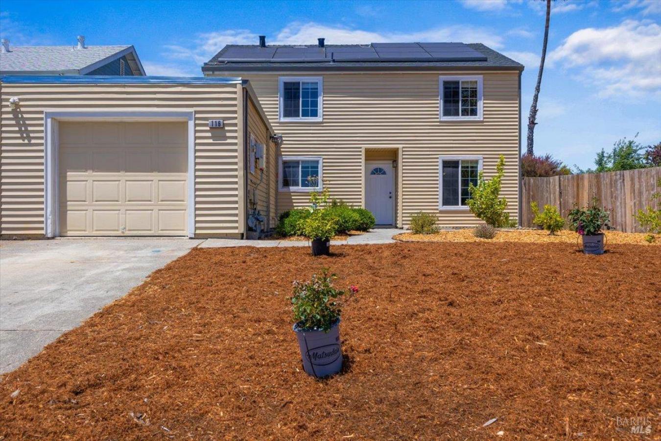 Petaluma, California, 94954, United States, 4 Bedrooms Bedrooms, ,2 BathroomsBathrooms,Residential,For Sale,1862745