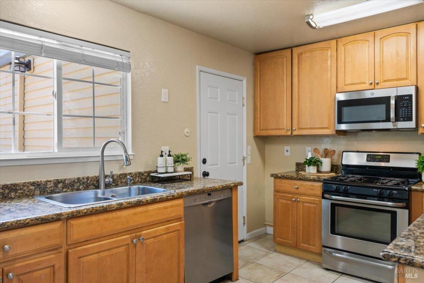 Petaluma, California, 94954, United States, 4 Bedrooms Bedrooms, ,2 BathroomsBathrooms,Residential,For Sale,1862745