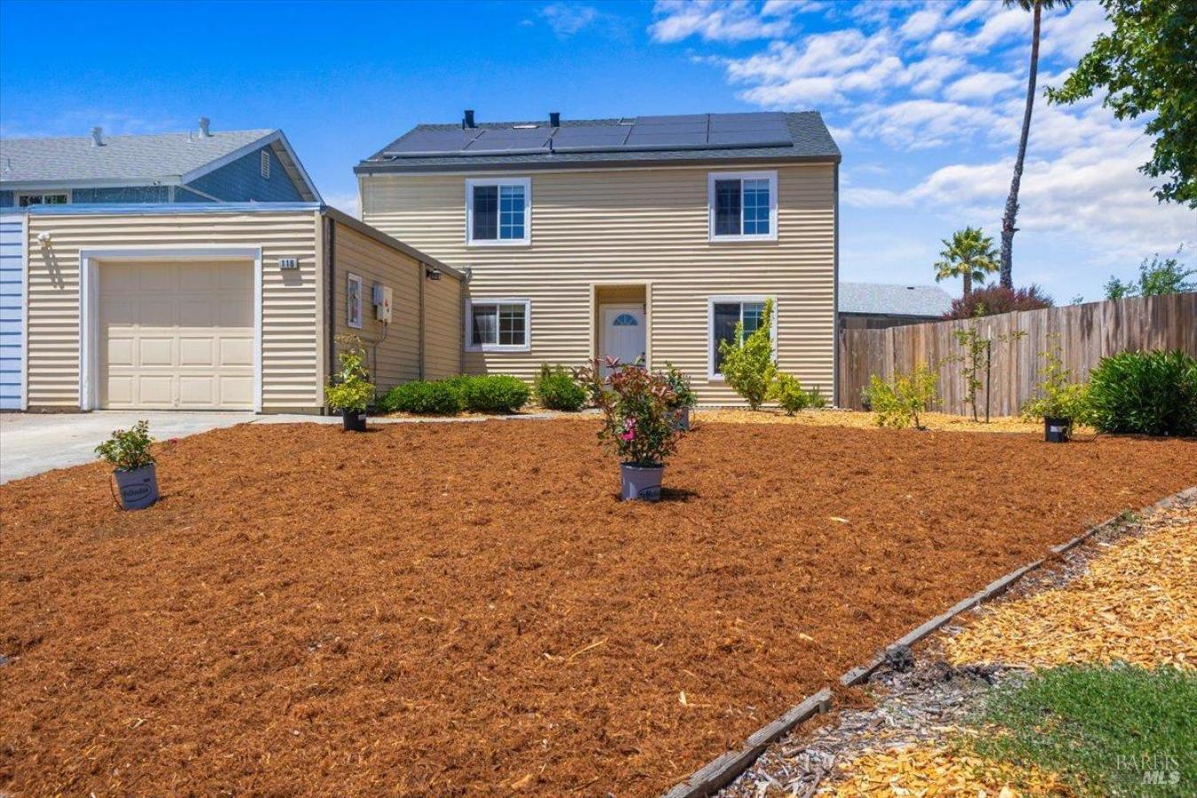 Petaluma, California, 94954, United States, 4 Bedrooms Bedrooms, ,2 BathroomsBathrooms,Residential,For Sale,1862745