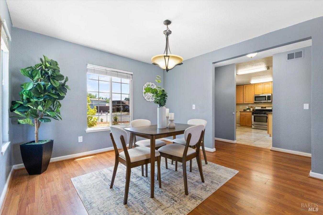 Petaluma, California, 94954, United States, 4 Bedrooms Bedrooms, ,2 BathroomsBathrooms,Residential,For Sale,1862745