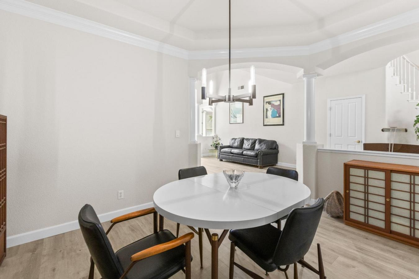Elk Grove, California, 95758, United States, 5 Bedrooms Bedrooms, ,3 BathroomsBathrooms,Residential,For Sale,1862735