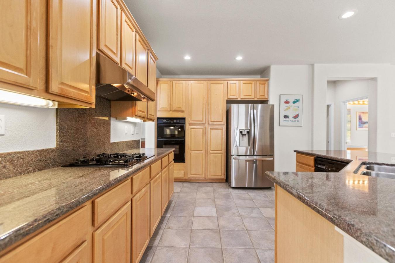 Elk Grove, California, 95758, United States, 5 Bedrooms Bedrooms, ,3 BathroomsBathrooms,Residential,For Sale,1862735