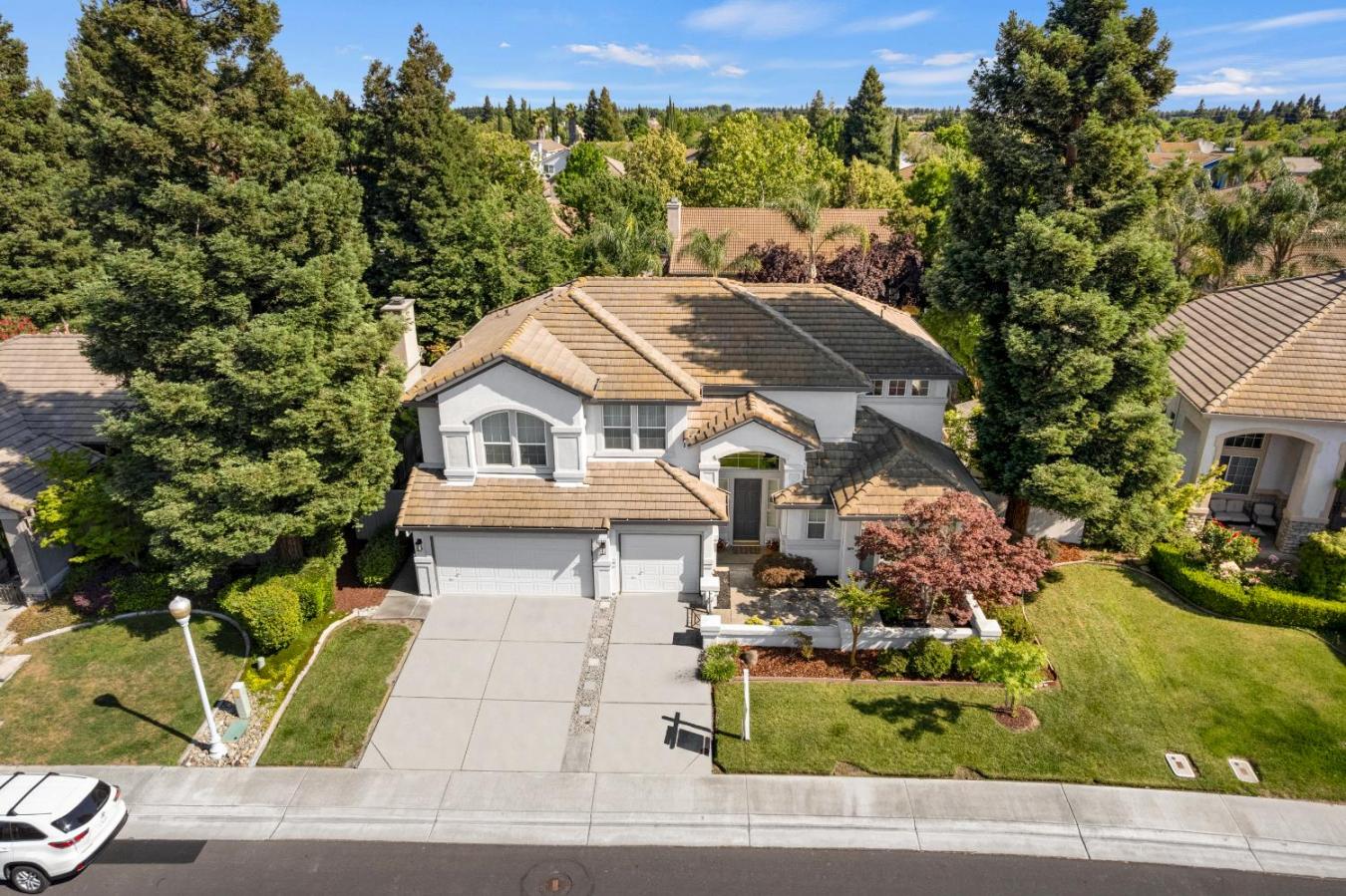 Elk Grove, California, 95758, United States, 5 Bedrooms Bedrooms, ,3 BathroomsBathrooms,Residential,For Sale,1862735