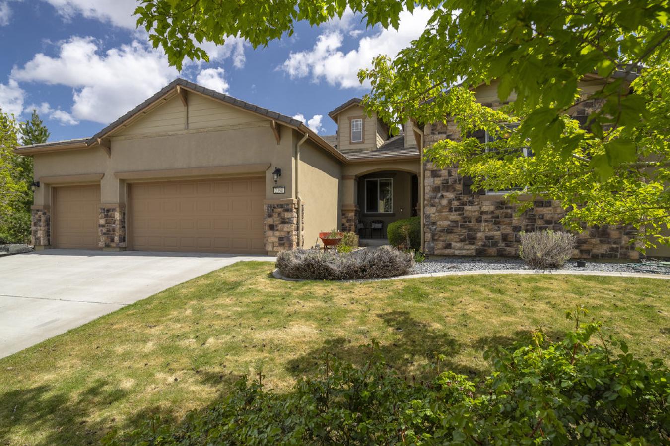 Reno, Washoe, 89523, United States, 4 Bedrooms Bedrooms, ,3 BathroomsBathrooms,Residential,For Sale,1858382