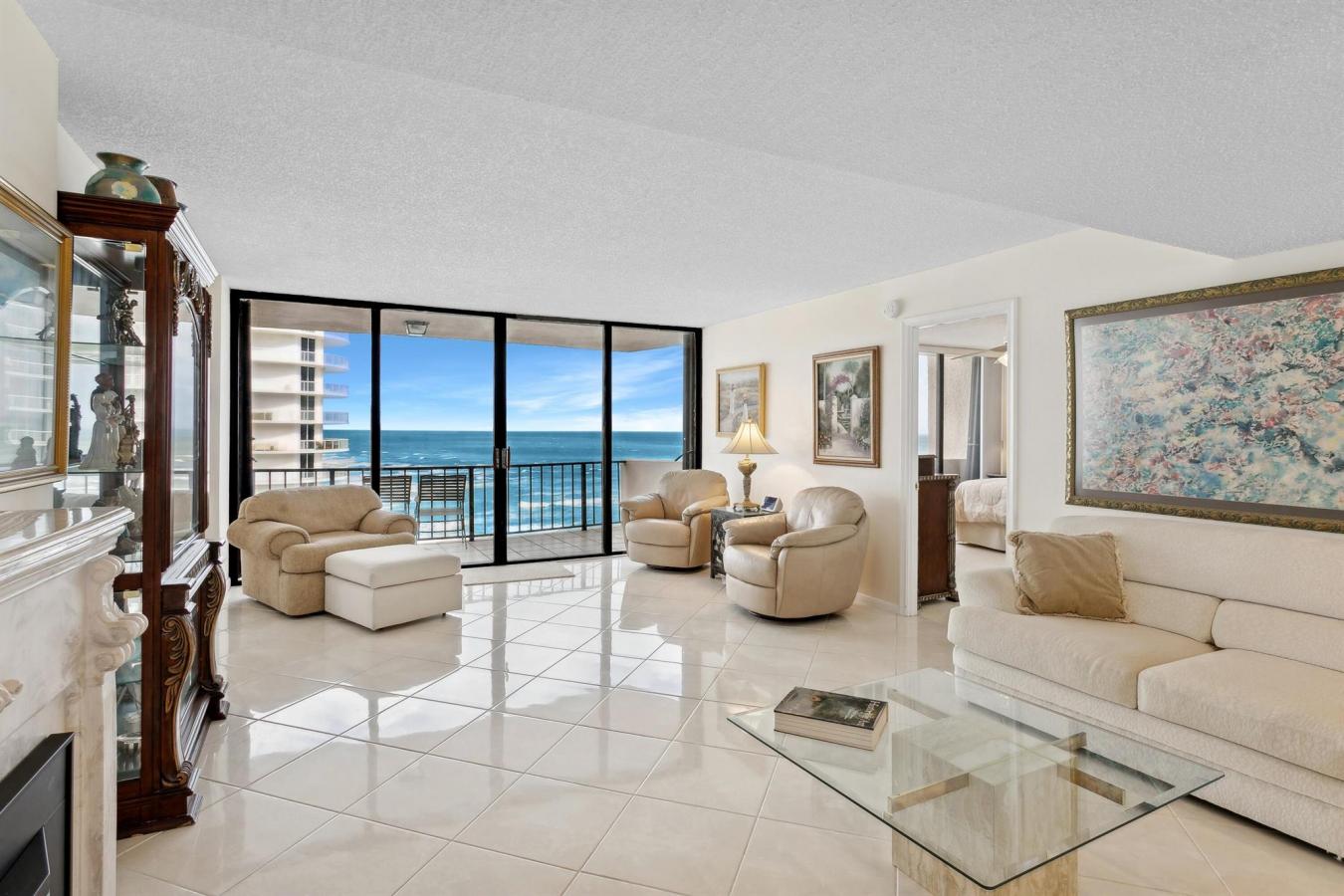 Riviera Beach, Florida, 33404, United States, 2 Bedrooms Bedrooms, ,2 BathroomsBathrooms,Residential,For Sale,1862732