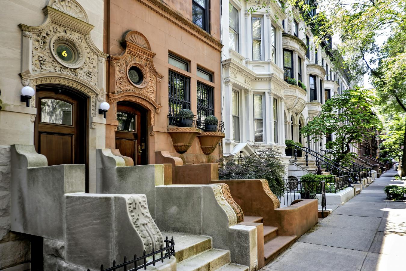 New York, New York, 10025, United States, 5 Bedrooms Bedrooms, ,4 BathroomsBathrooms,Residential,For Sale,1858379
