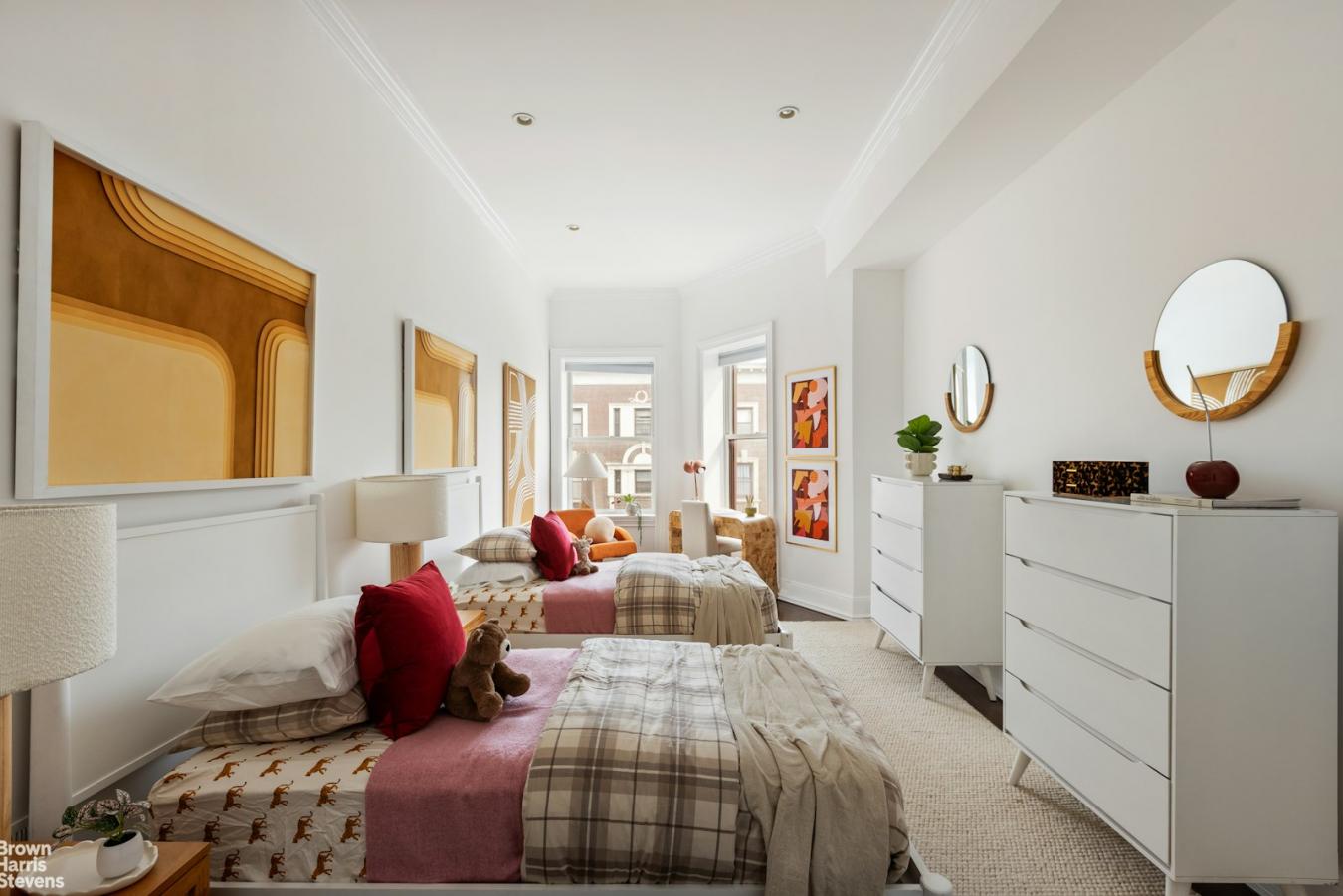 Crown Heights, New York, 11213, United States, 5 Bedrooms Bedrooms, ,5 BathroomsBathrooms,Residential,For Sale,1919338