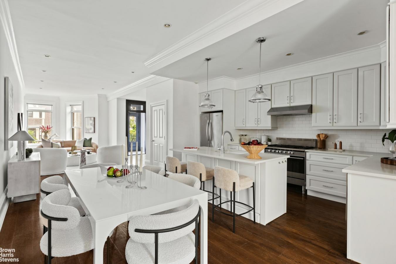 Crown Heights, New York, 11213, United States, 5 Bedrooms Bedrooms, ,5 BathroomsBathrooms,Residential,For Sale,1919338