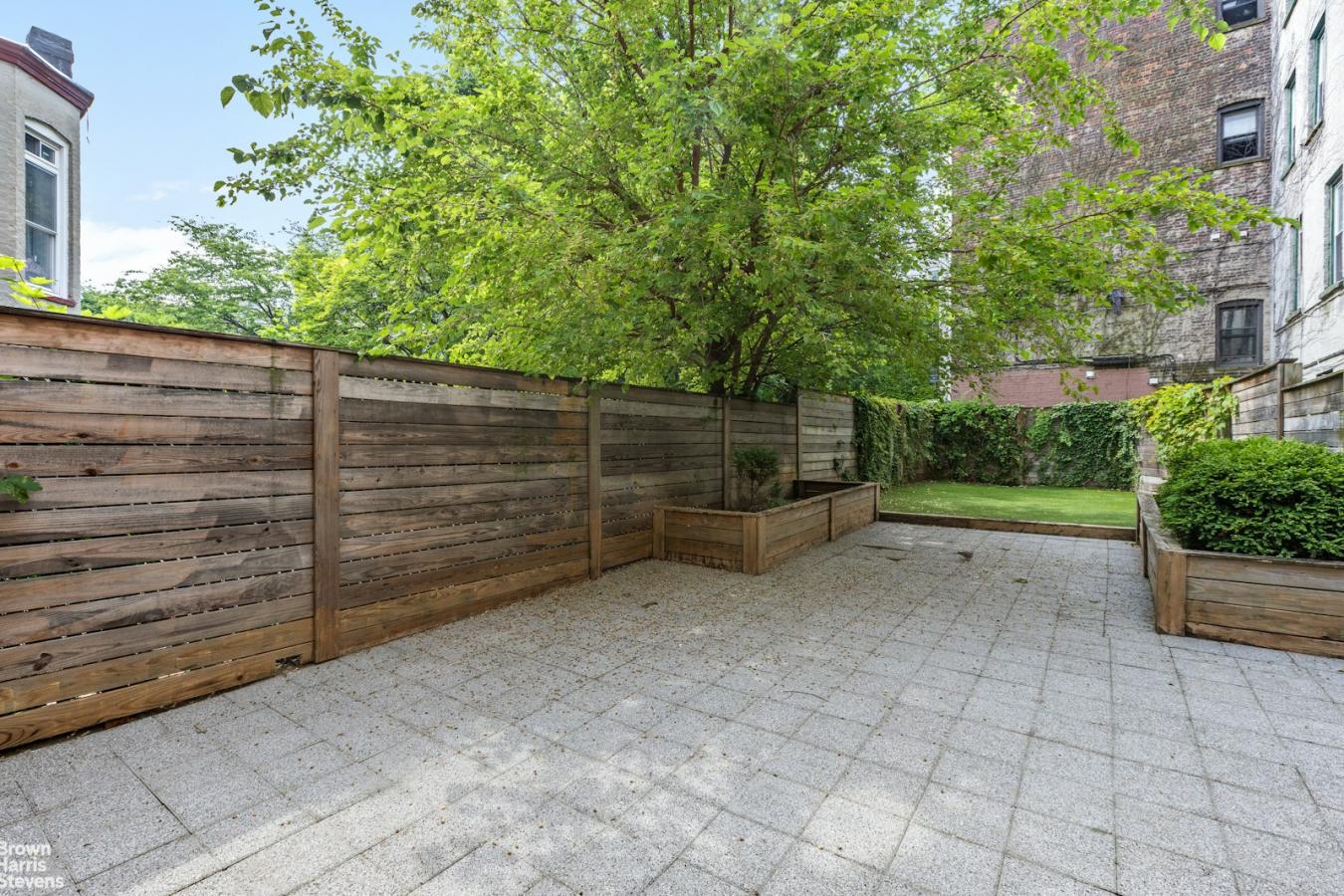 Crown Heights, New York, 11213, United States, 5 Bedrooms Bedrooms, ,5 BathroomsBathrooms,Residential,For Sale,1919338